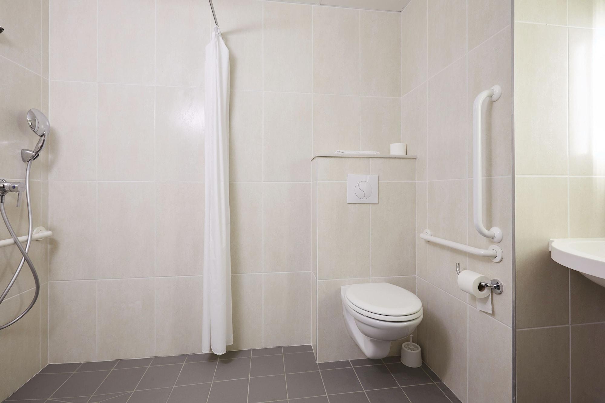 B&B HOTEL Quimper Nord Douarnenez Esterno foto