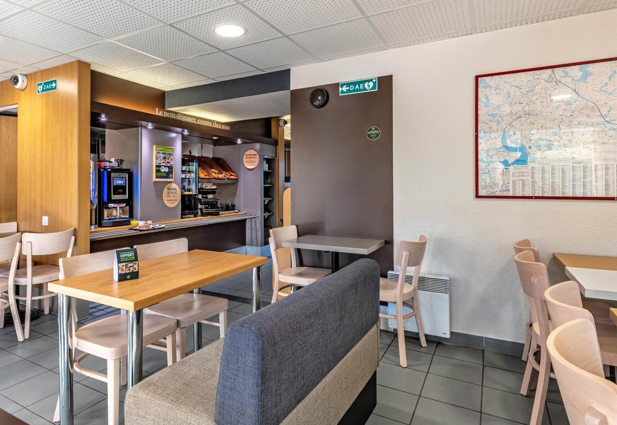 B&B HOTEL Quimper Nord Douarnenez Esterno foto